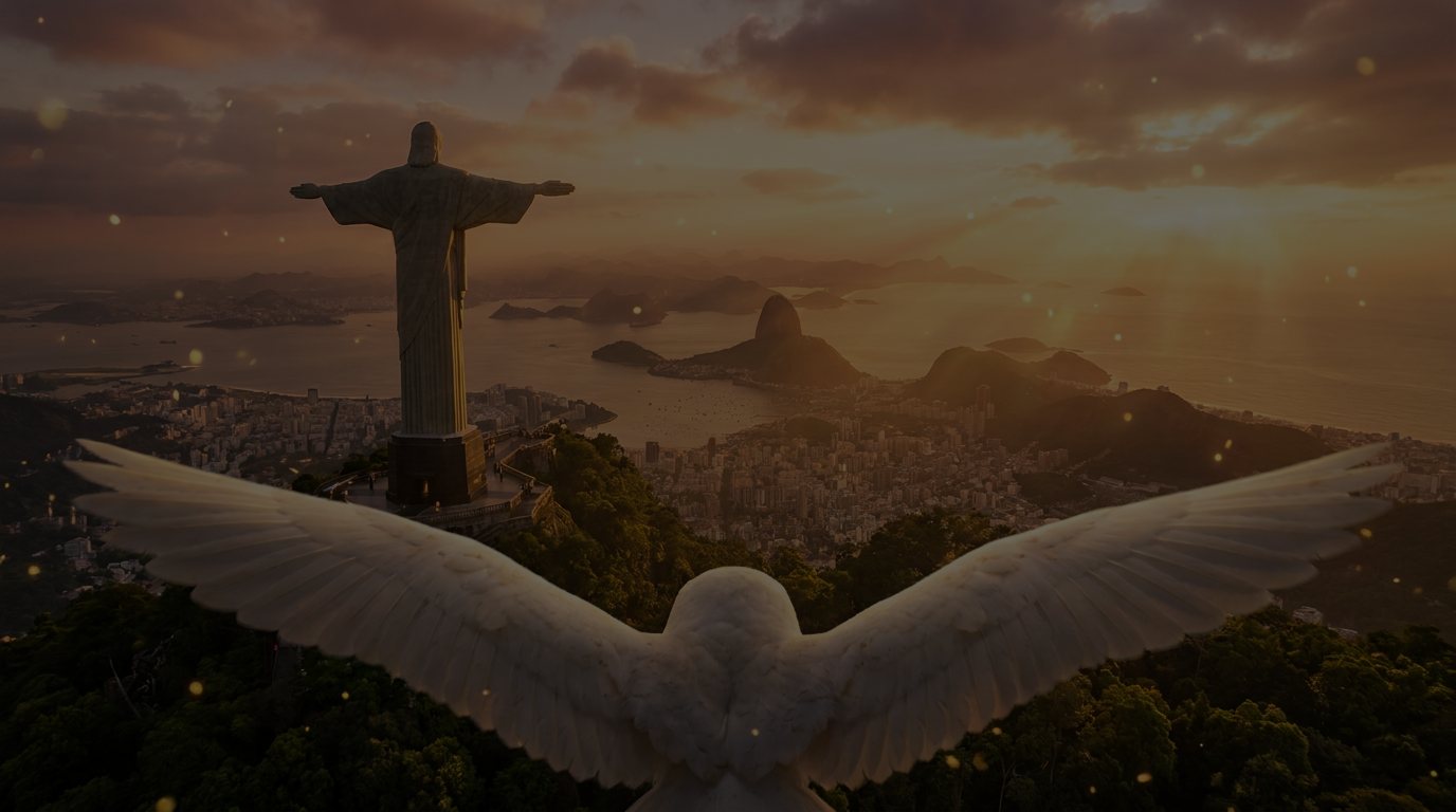 Cristo Redentor ao amanhecer, com a coruja em primeiro plano